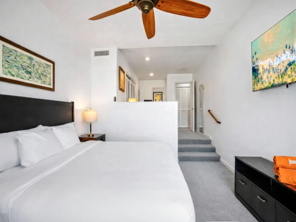 Luxurious 6-Bedroom Retreat in Kaanapali